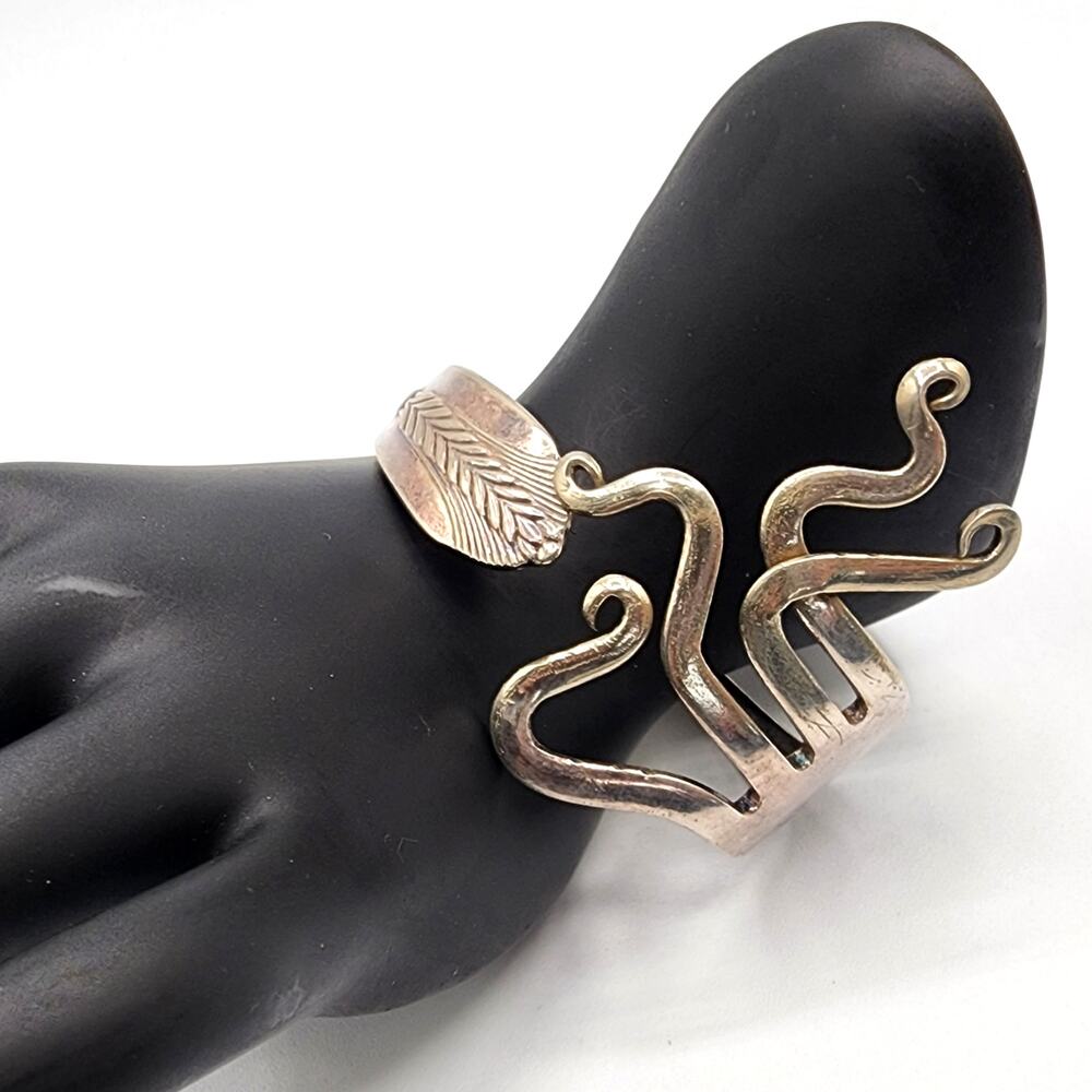 Artisan Fork Handle Hinged Clamper Bracelet Abstract Silver Tone - Picture 5 of 8
